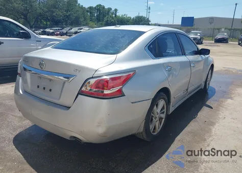 2015 Nissan Altima 2.5 Sv z USA, uszkodzony, nr VIN 1N4AL3AP9FC195232